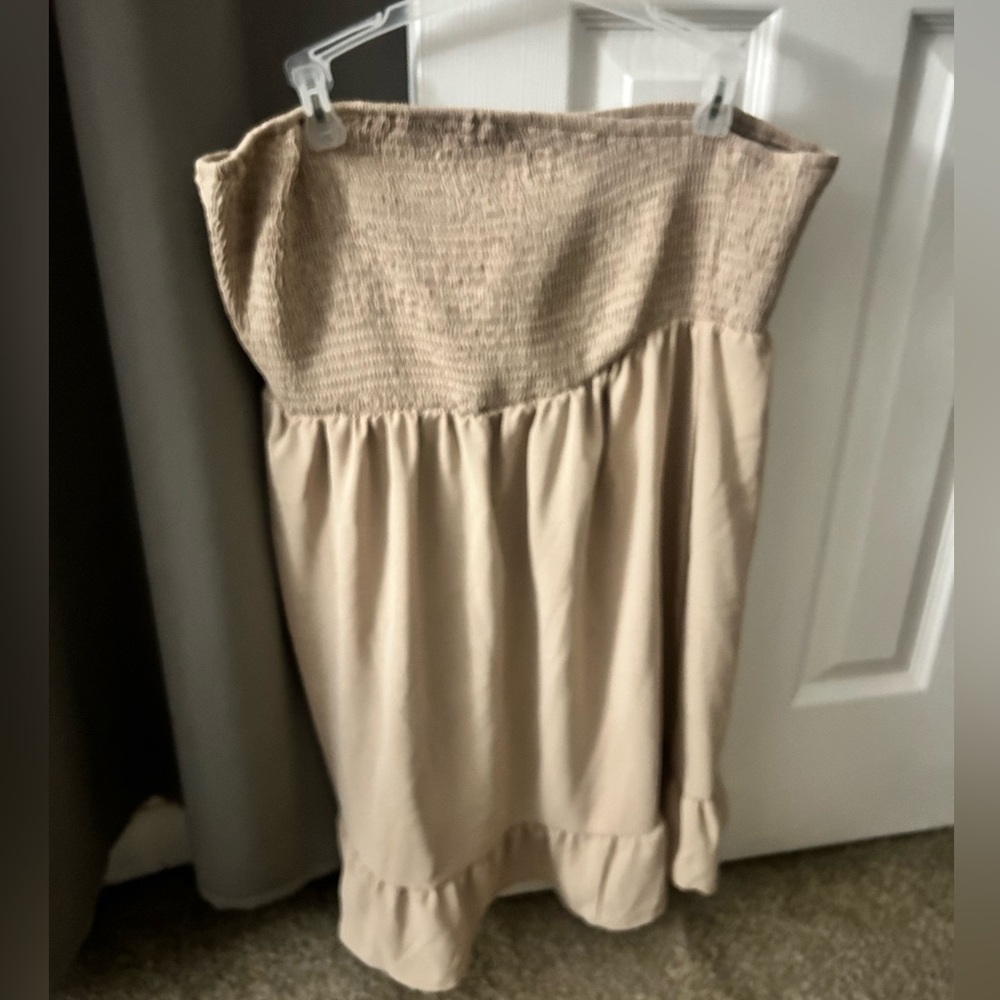 Ruffle Hem Tube Dress - Picture 3 of 3